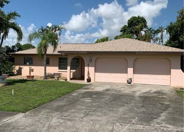 Property at 4709 Vinsetta Ave, North Fort Myers, FL 33903, 3 beds, 2 baths