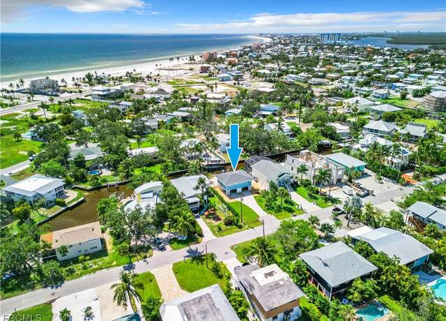 Property at 244 Dundee Rd, Fort Myers Beach, FL 33931, 2 beds, 2 baths