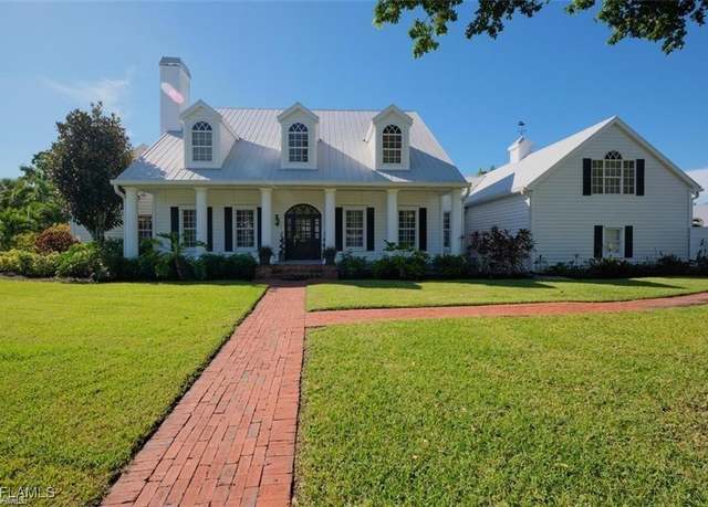 Property at 12491 Coconut Creek Ct, Fort Myers, FL 33908, 4 beds, 3.5 baths