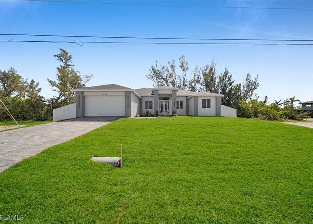 Property at 1027 NW 40th Pl, Cape Coral, FL 33993, 3 beds, 3 baths