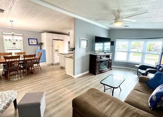 Property at 14497 Nathan Hale Ln, North Fort Myers, FL 33917, 2 beds, 2 baths