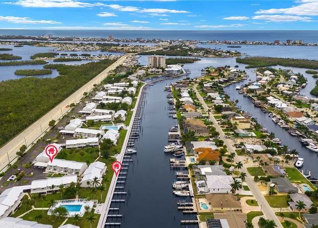 Property at 18018 San Carlos Blvd #58, Fort Myers Beach, FL 33931, 2 beds, 2.5 baths