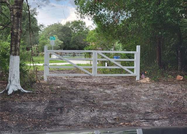 Property at 240 Tampa Ave, Clewiston, FL 33440
