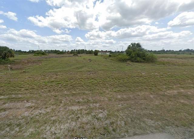 Property at 832 Jaguar Blvd, Lehigh Acres, FL 33974