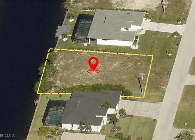 Property at 3306 SW 11th Pl, Cape Coral, FL 33914