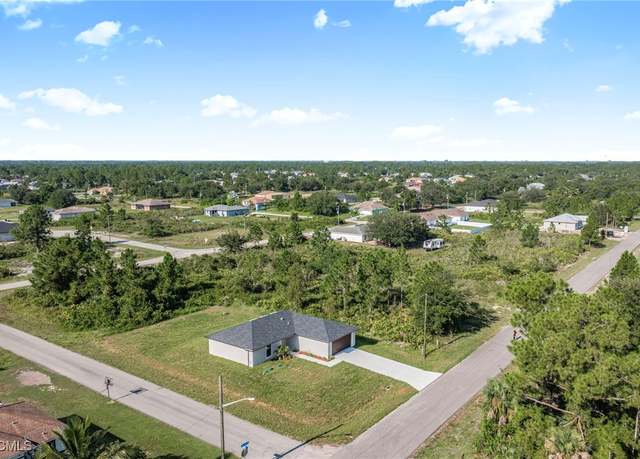 Property at 2601 48th St W, Lehigh Acres, FL 33971, 3 beds, 2 baths