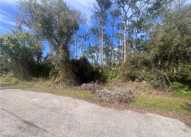 Property at 348 Apex St, North Fort Myers, FL 33903