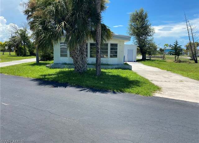 Property at 13651 Pintail Dr, Fort Myers, FL 33908, 2 beds, 2 baths