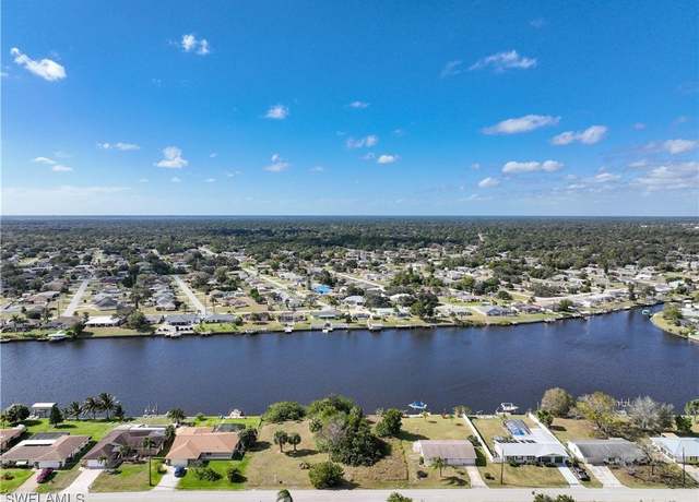 Property at 834 Ellicott Cir NW, Port Charlotte, FL 33952
