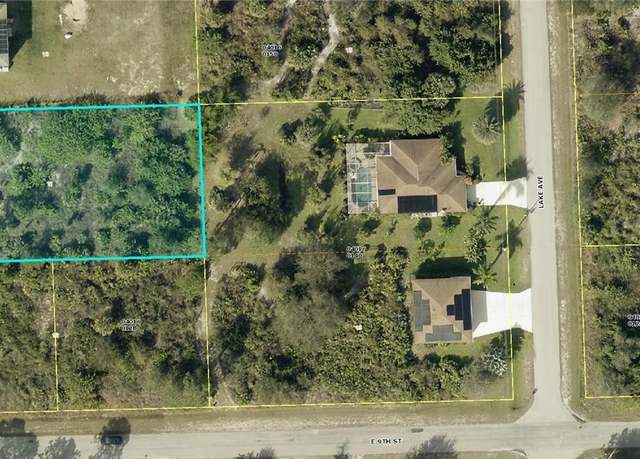 Property at 902 8th Ave, Lehigh Acres, FL 33972