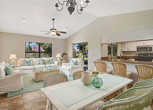 Property at 210 NE 10th Ave, Cape Coral, FL 33909, 3 beds, 2 baths