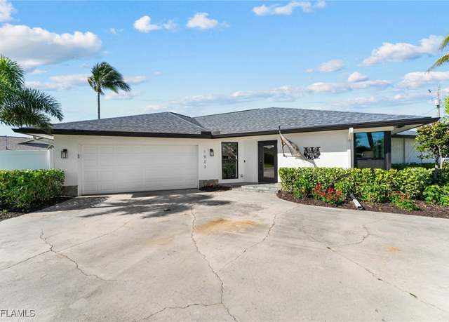 Property at 1923 SE 26th St, Cape Coral, FL 33904, 3 beds, 2.5 baths
