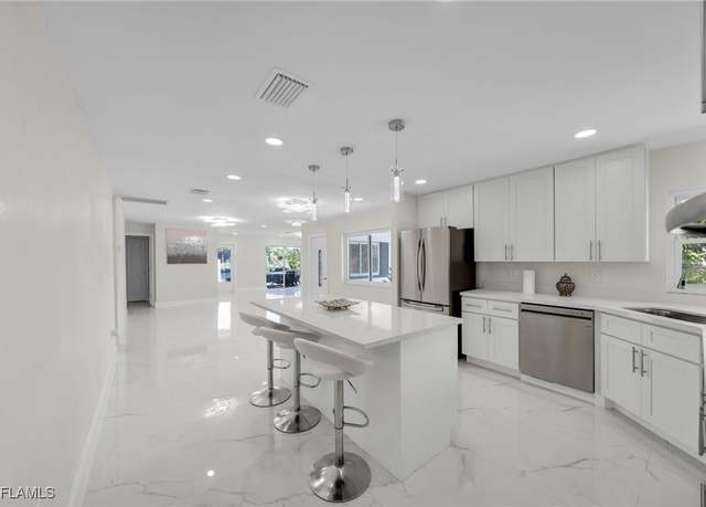 Property at 2106 E Tobago Cir, Fort Myers, FL 33905, 3 beds, 2 baths