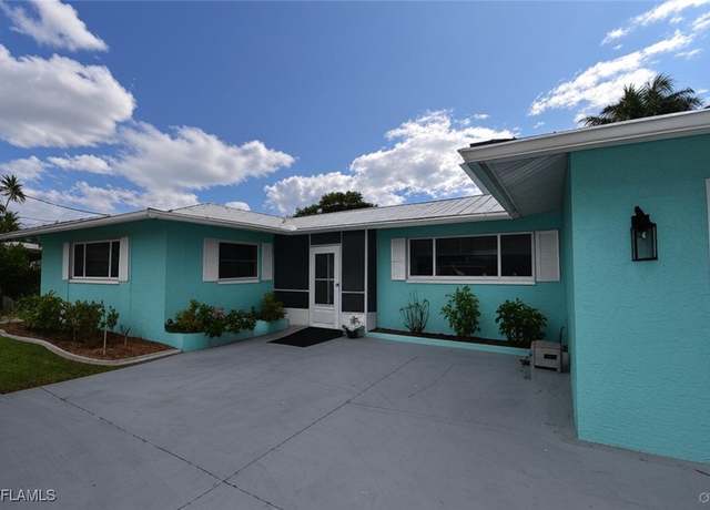 Property at 5622 Deauville Ct, Cape Coral, FL 33904, 3 beds, 2.5 baths