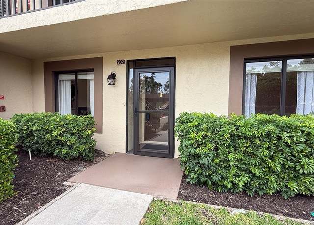 Property at 13111 Cross Creek Blvd #202, Fort Myers, FL 33912, 2 beds, 2 baths