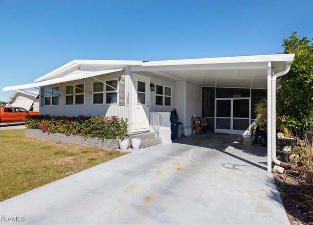 Property at 4680 Fiji Ln, Bonita Springs, FL 34134, 2 beds, 2 baths