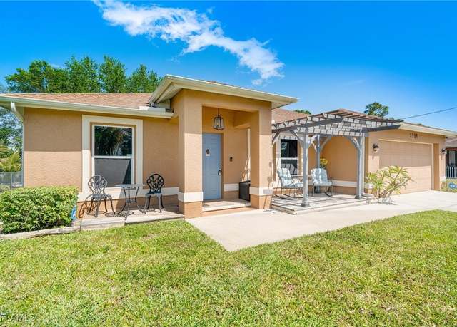 Property at 3704 28th St SW, Lehigh Acres, FL 33976, 3 beds, 2 baths