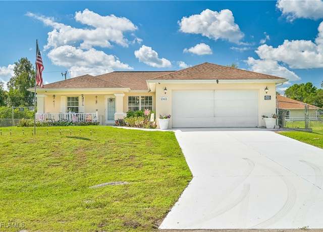 Property at 2903 38th St SW, Lehigh Acres, FL 33976, 3 beds, 2 baths