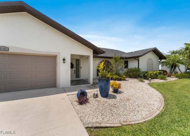 Property at 2124 SE 10th Ln, Cape Coral, FL 33990, 4 beds, 2 baths