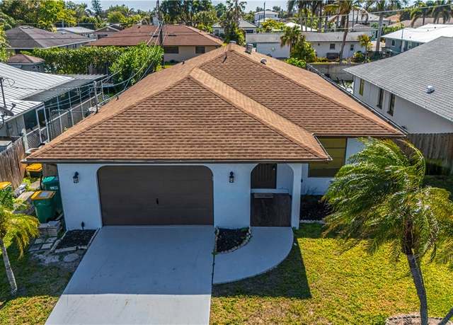 Property at 758 105th Ave N, Naples, FL 34108, 3 beds, 2 baths