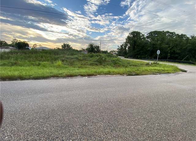 Property at 2216/2218 Fairway Dr N, Lehigh Acres, FL 33973