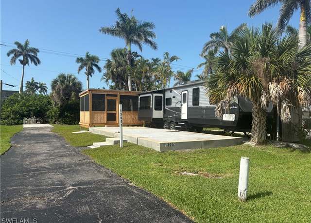 Property at 13051 Point Breeze Dr, Fort Myers, FL 33908
