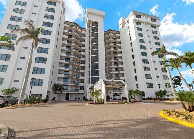 Property at 18120 San Carlos Blvd #204, Fort Myers Beach, FL 33931, 1 bed, 1.5 baths