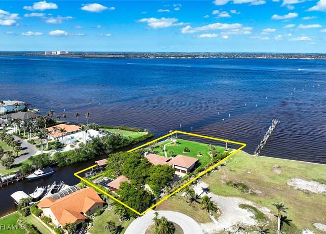 Property at 15110 Anchorage Way, Fort Myers, FL 33908, 4 beds, 4 baths