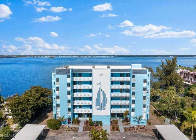 Property at 2711 1st St #304, Fort Myers, FL 33916, 2 beds, 2 baths