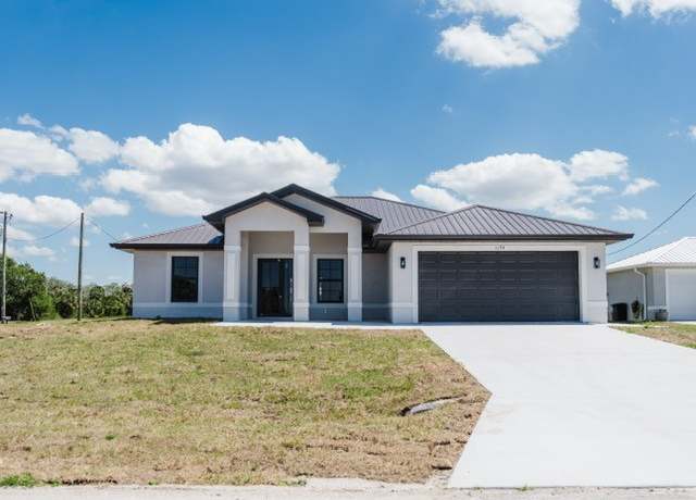 Property at 1194 Calico St, Labelle, FL 33935, 3 beds, 2 baths