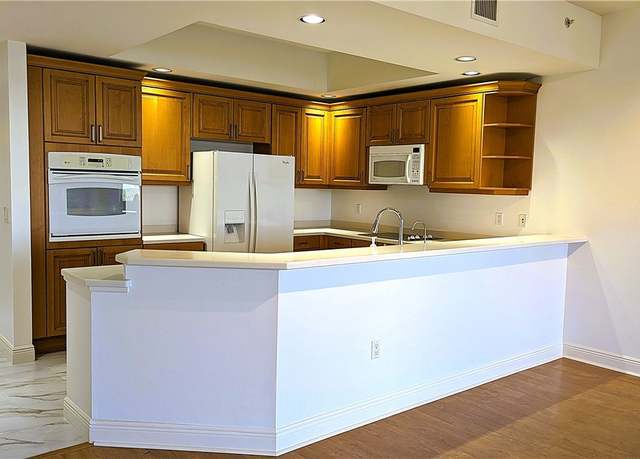 Property at 14380 Riva Del Lago Dr #803, Fort Myers, FL 33907, 3 beds, 3 baths