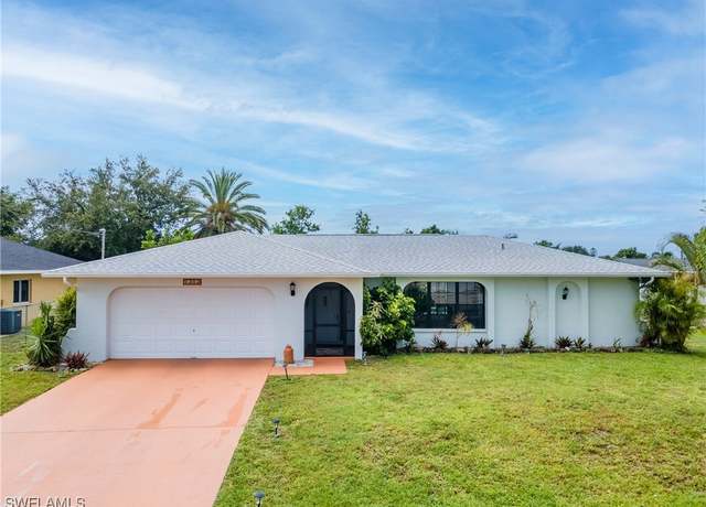 Property at 1302 SE 18th St, Cape Coral, FL 33990, 3 beds, 2 baths