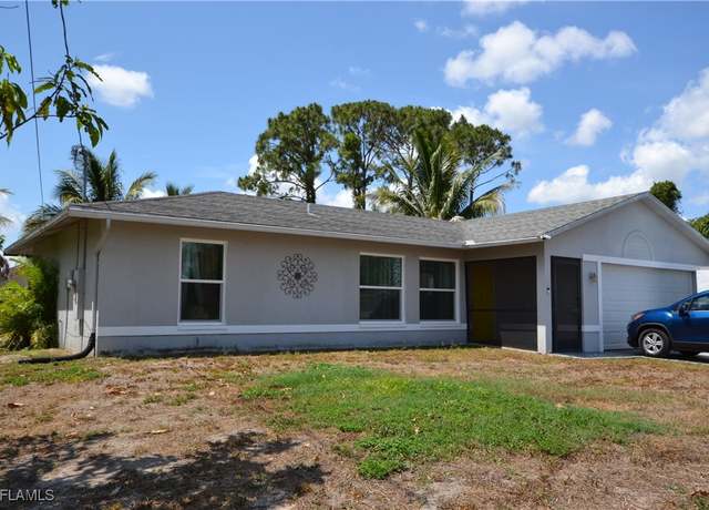 Property at 4015 1st St SW, Lehigh Acres, FL 33976, 3 beds, 2 baths
