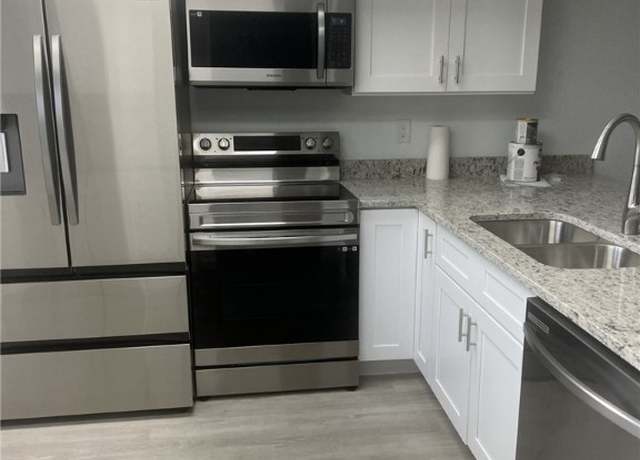 Property at 5707 Foxlake Dr #2, North Fort Myers, FL 33917, 2 beds, 2 baths