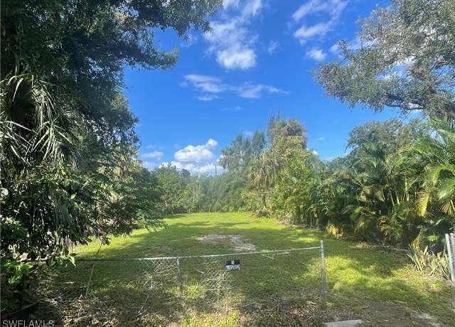 Property at 348 Capitol St, North Fort Myers, FL 33903