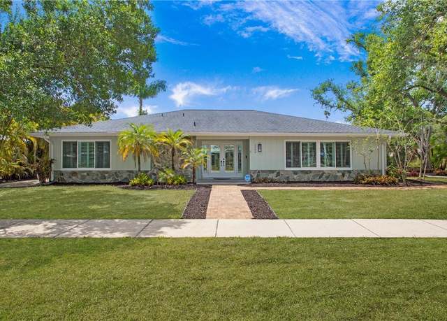 Property at 1504 Grove Ave, Fort Myers, FL 33901, 3 beds, 3 baths