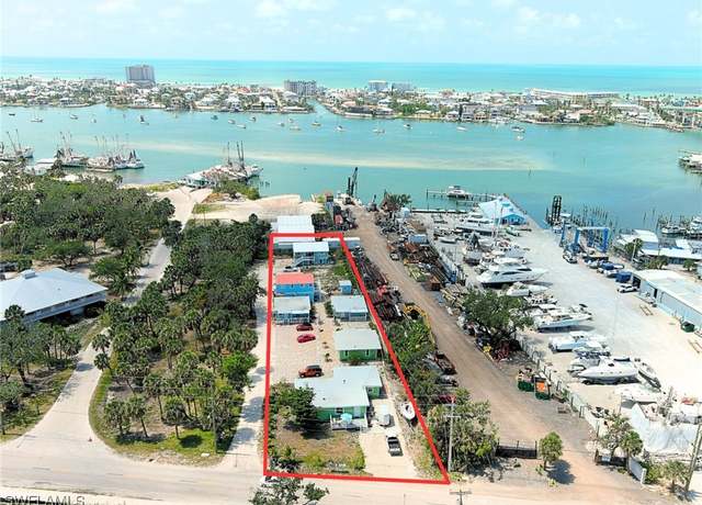 Property at 1180 Main St #6, Fort Myers Beach, FL 33931, 18 beds, 9 baths