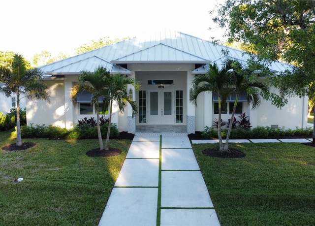 Property at 1234 13th St N, Naples, FL 34102, 4 beds, 4.5 baths