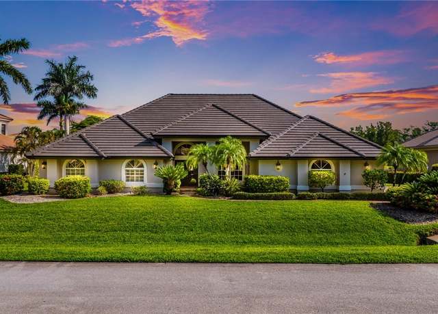 Property at 8241 Glenfinnan Cir, Fort Myers, FL 33912, 4 beds, 4 baths