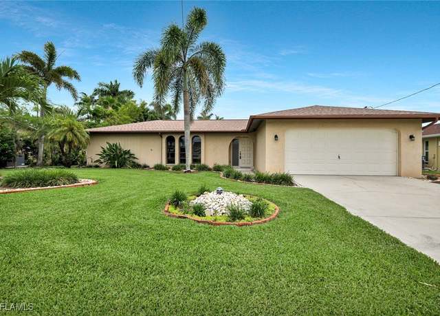 Property at 900 SW 54th Ln, Cape Coral, FL 33914, 2 beds, 2 baths
