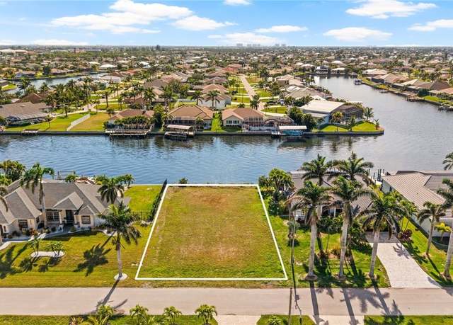 Property at 2810 SW 30th St, Cape Coral, FL 33914