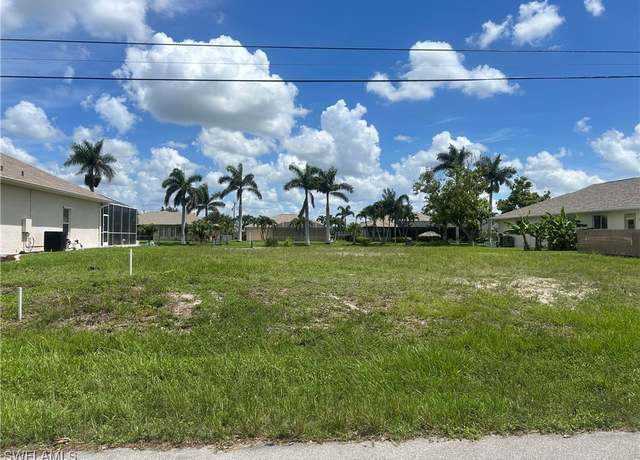 Property at 205 Aviation Parkway Pkwy, Cape Coral, FL 33904