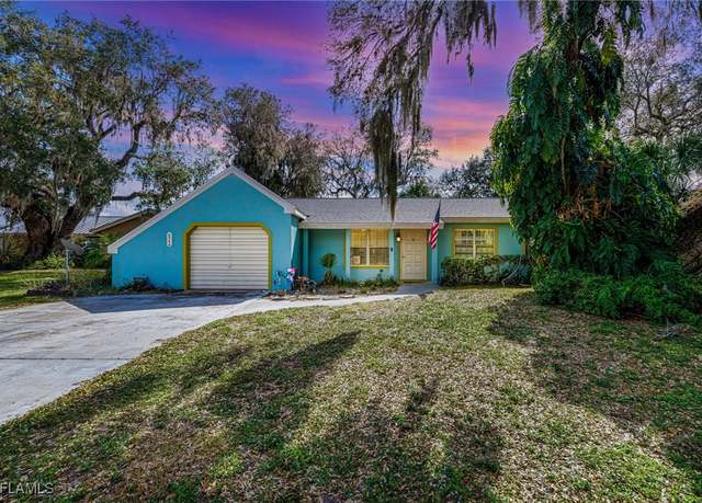 Property at 4544 Springview Cir, Labelle, FL 33935, 2 beds, 2 baths