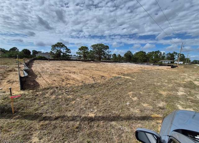 Property at 362 Paisley Ave, Lehigh Acres, FL 33974