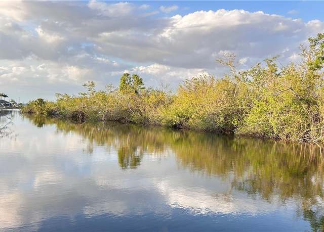 Property at 821 NW 33rd Pl, Cape Coral, FL 33993