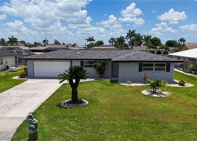 Property at 3505 SE 16th Pl, Cape Coral, FL 33904, 3 beds, 2 baths