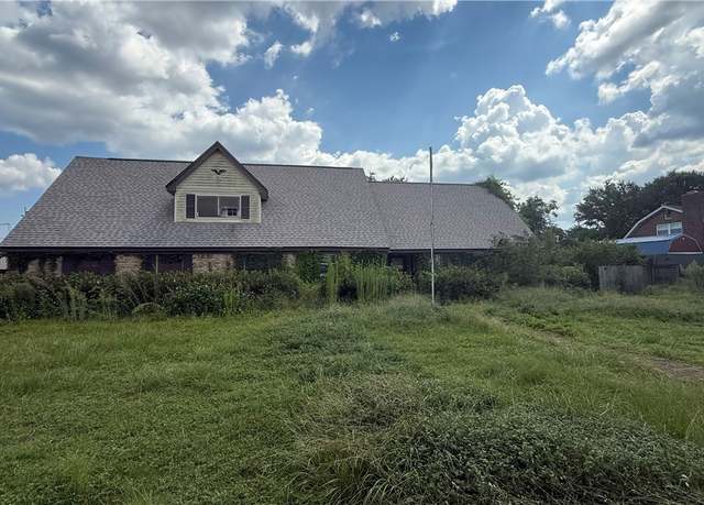 Property at 341 Lowell Ln, Pensacola, FL 32514, 4 beds, 2 baths