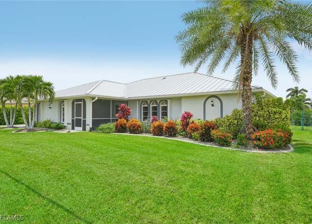 Property at 123 SE 29th Ter, Cape Coral, FL 33904, 3 beds, 2 baths