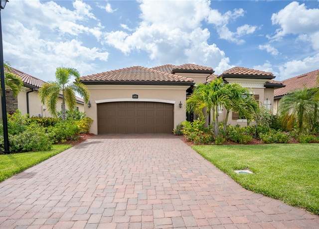 Property at 28076 Foxrock Ct, Bonita Springs, FL 34135, 4 beds, 3 baths