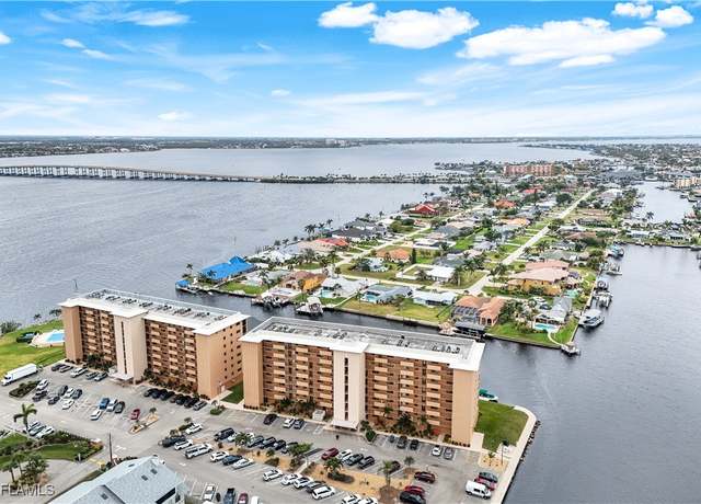 Property at 4260 SE 20th Pl #206, Cape Coral, FL 33904, 2 beds, 2 baths